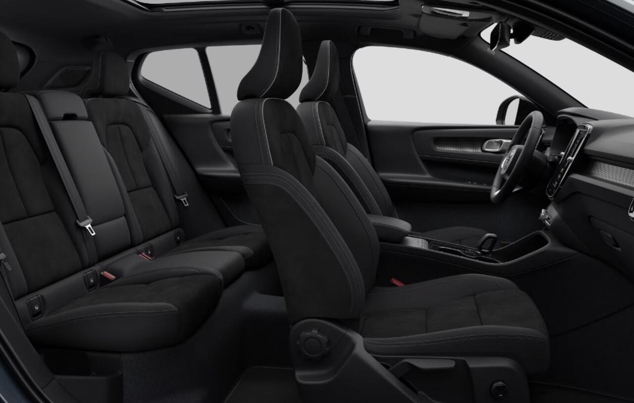 Volvo EX40 252PK Automaat Single Ext. Range Plus / Lounge Pakket / Extra getint glas / 360 Camera / 20'' velgen / Panoramadak / Zwart dak