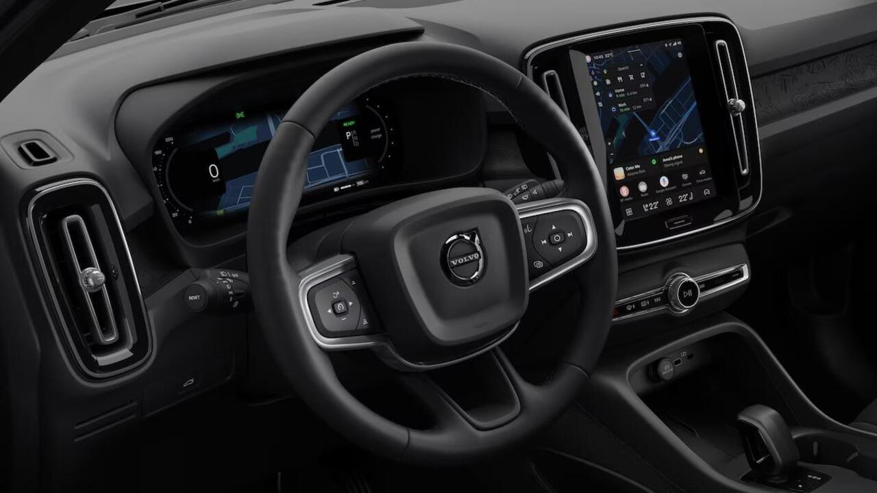 Volvo EX40 Twin Motor Business Edition 82 kWh | Adaptieve Cruise Control | Pilot Assist | Dodehoekwaarschuwing | Harman Kardon Premium Audio | Extra Getint Glas | Achteruitrijcamera |