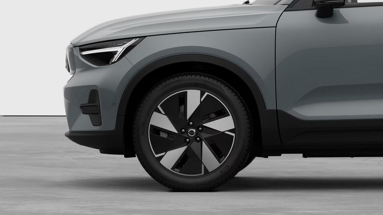 Volvo EX40 Single Motor Extended Range Business Edition | Verwacht Dec. 2025 | Stoel/Stuurverwarming | Warmtepomp | Adaptieve Cruise Control | Dodehoekwaarschuwing | 360º Camera | Harman Kardon Premium Audio |