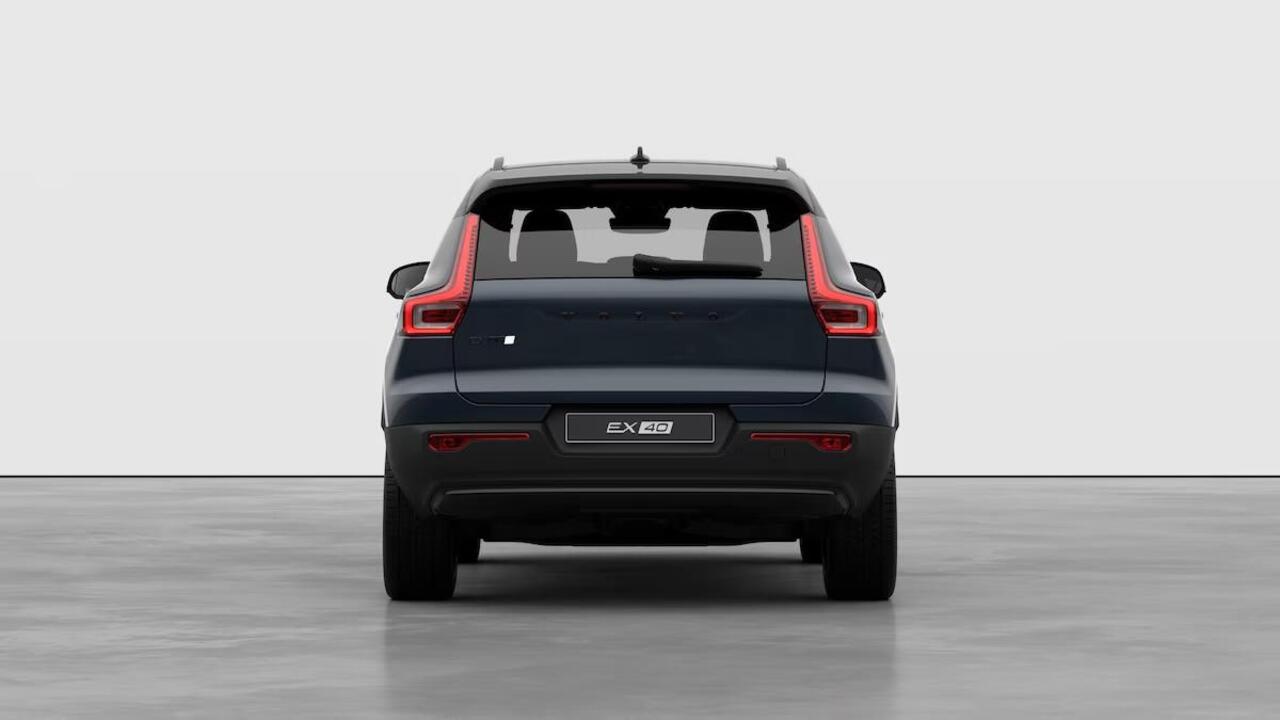 Volvo EX40 Single Motor Extended Range Ultra Black Edition | Verwacht Dec. 2025 | 20" Lichtmetalen Wielen | Elektrisch Verstelbare Voorstoelen | 360º Camera | Stoel/Stuurverwarming | Warmtepomp | Donkergetint Glas |