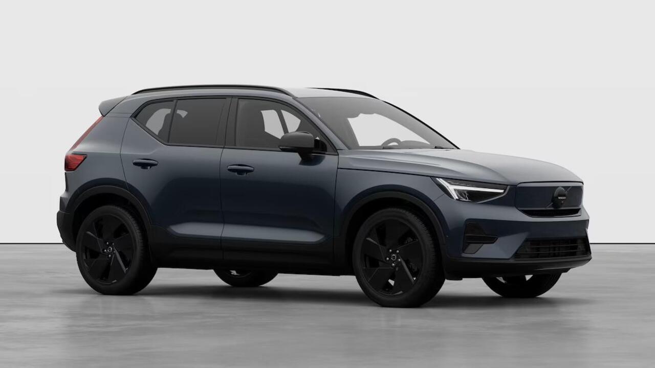 Volvo EX40 Single Motor Extended Range Plus Black Ed. 82 kWh | Dec. 2025 Leverbaar | 17% Bijtelling* | Harman Kardon Premium Audio | 360 Graden Camera | Extra Getint Glas | Keyless | 20 inch Lichtmetalen Velgen | Adaptieve Cruise Control | Climate Pack | BLIS |