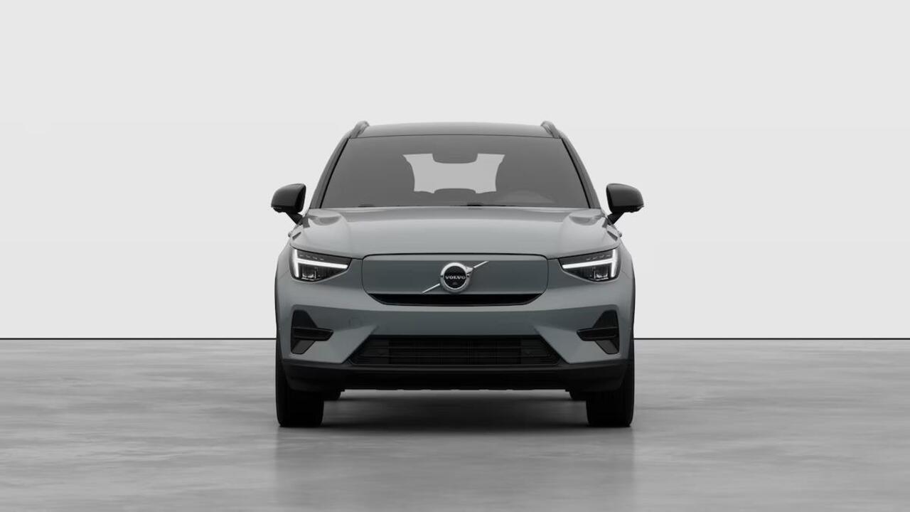 Volvo EX40 Single Motor Extended Range Plus 82 kWh Dec. 2025 Leverbaar | 17% bijtelling* | 360 graden camera | Keyless | 20 inch Lichtmetalen velgen | Extra getint glas | Stoel- / Stuurverwarming | Zwart dak |
