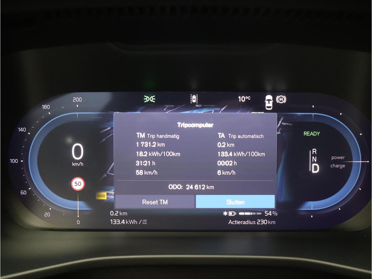 Volvo EX40 Single Motor Extended Range Plus 82 kWh / Trekhaak / Stoel+stuurwielverwarming