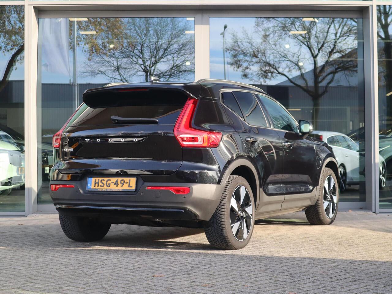 Volvo EX40 Single Motor Extended Range Business Ed. 82 kWh | Harman Kardon audiosysteem| Extra getint glas achter| Verwarmbare voorstoelen| Stuurwielverwarming|