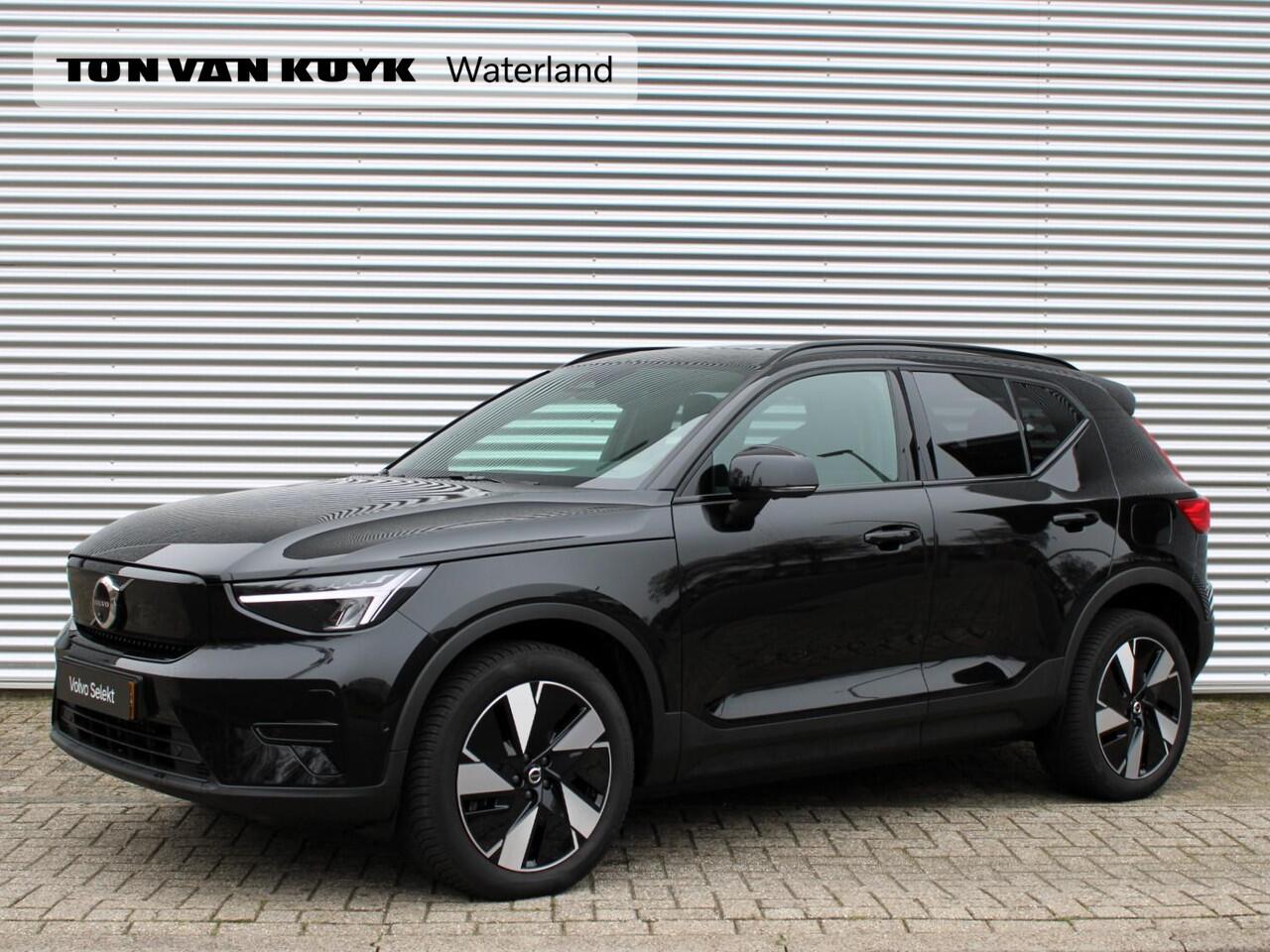 Volvo EX40 Single Motor Extended Range Ultra Automaat / Panoramadak / Privacy Glass / 360* camera / All Seasonbaden / 17% bijtelling 2025