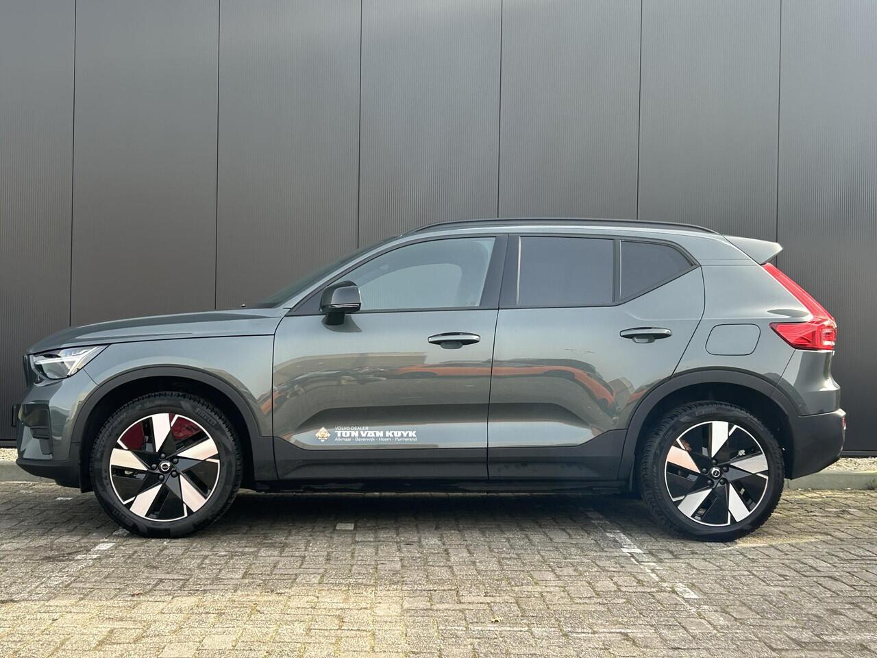 Volvo EX40 Single Motor Extended Range Business Ed. 82 kWh All Season banden / Climate Line / Versatility Pack