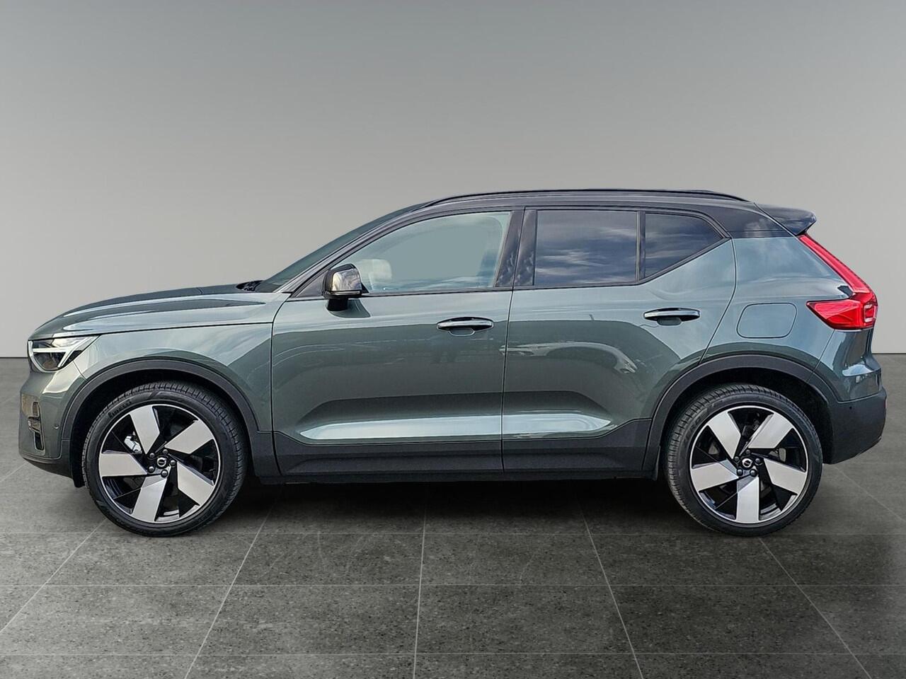 Volvo EX40 Single Motor Extended Range Ultra 82 kWh | Sportstoelen | Panoramadak | 360 graden camera | Harman/Kardon |