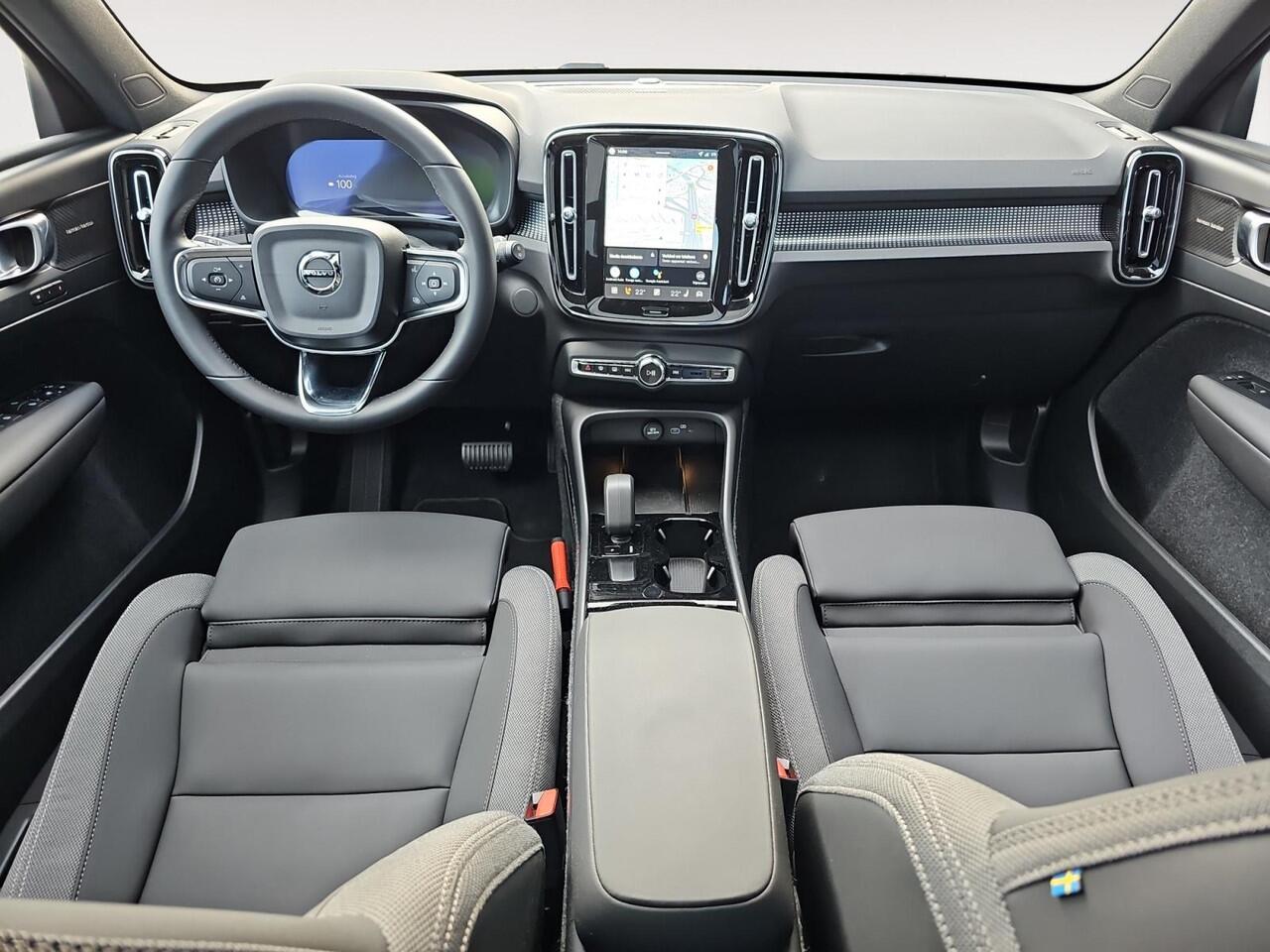 Volvo EX40 Single Motor Extended Range Ultra 82 kWh | Sportstoelen | Panoramadak | 360 graden camera | Harman/Kardon |