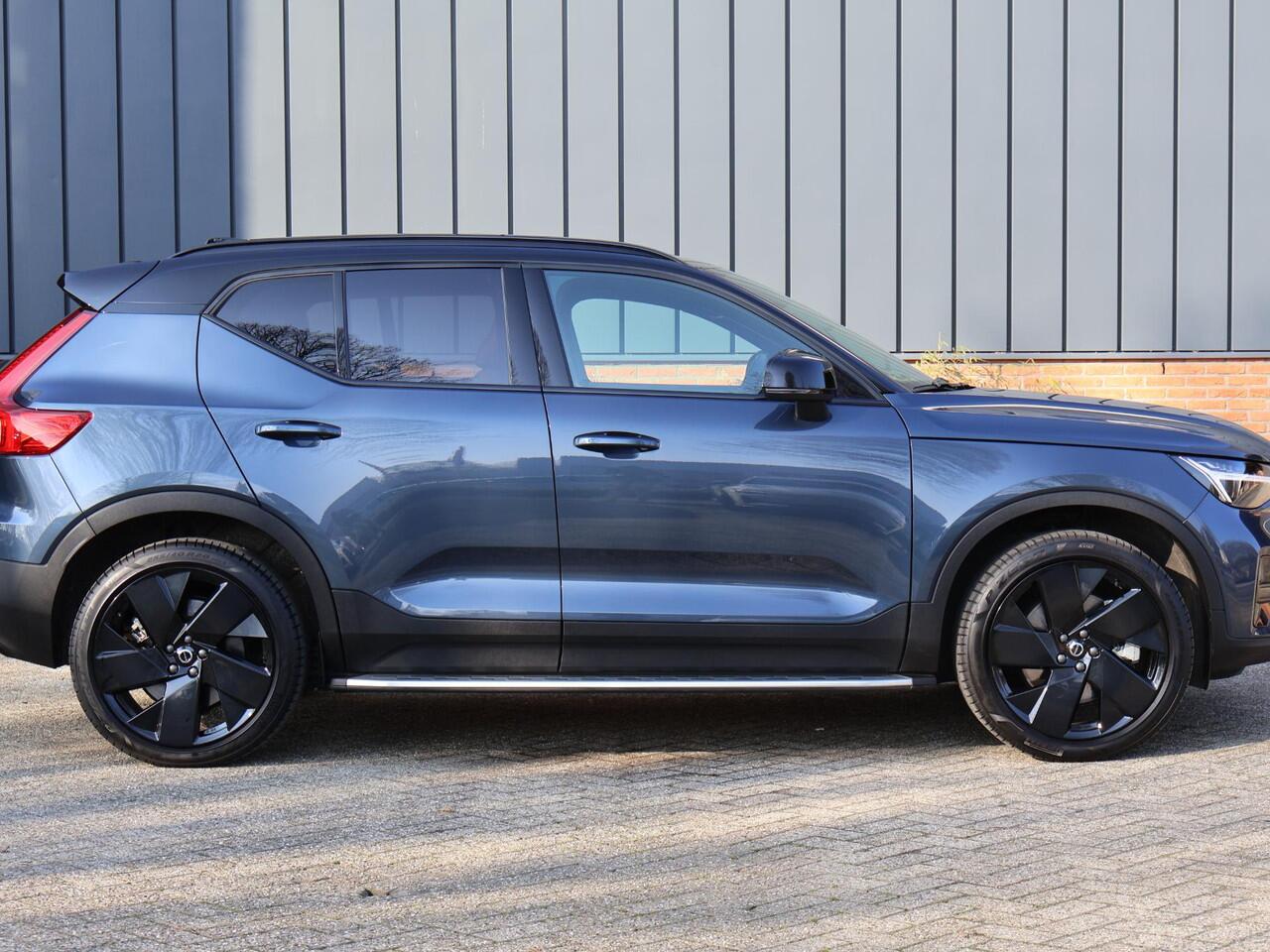 Volvo EX40 Single Motor Extended Range Plus Black Ed. 82 kWh |Lederen Bekleding| Running Board|