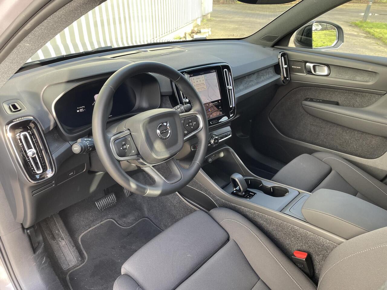 Volvo EX40 Single Motor Extended Range Core 82 kWh