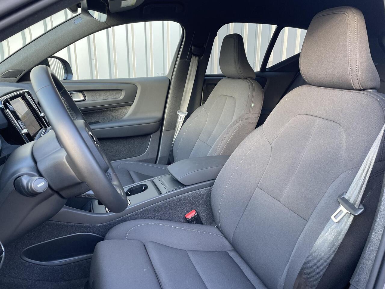 Volvo EX40 Single Motor Extended Range Core 82 kWh