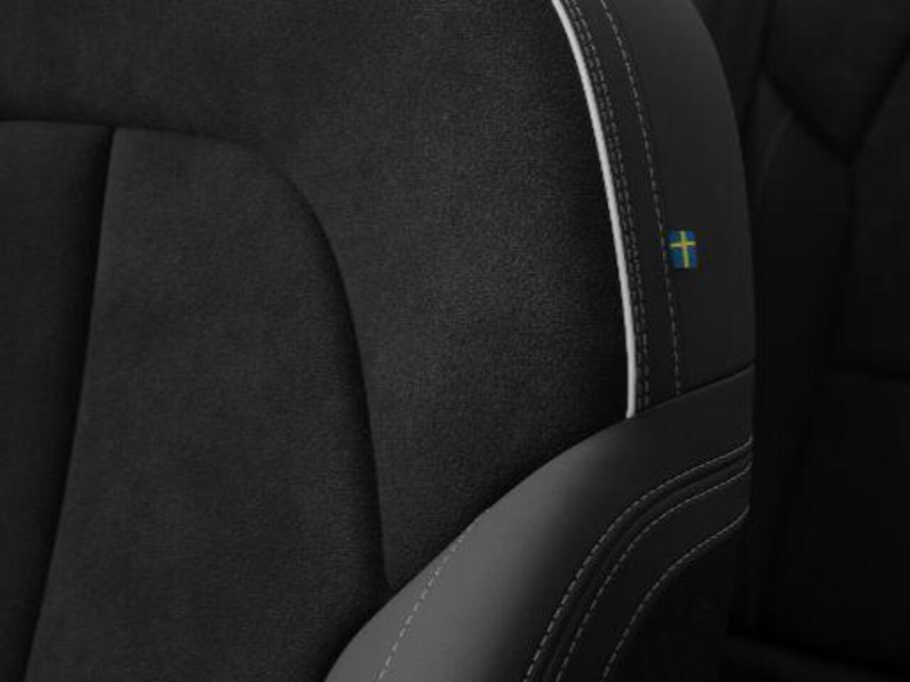 Volvo EX40 Single Motor | LED Verlichting | Carplay | Adaptive Cruise Control | Vanafprijs EX40 Essential 42.995 |