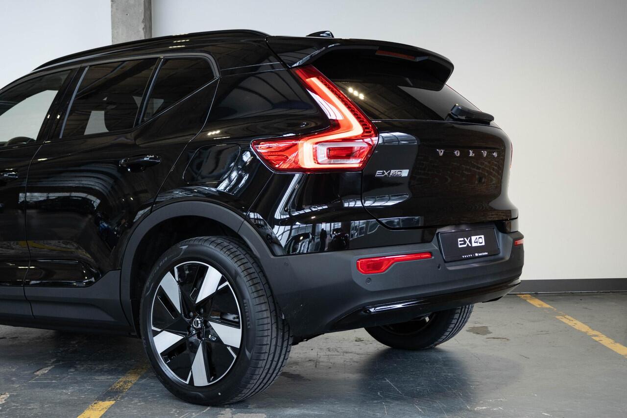 Volvo EX40 Single Motor Extended Range Ultra | DEMO DEAL | Panoramadak | Verwarmbare voorstoelen & stuurwiel | Premium audio by Harman Kardon | Apple carplay/Android auto | Adaptive cruise control | Elektrisch Verstelbare Voorstoelen | 360º Camera | Warmtepomp