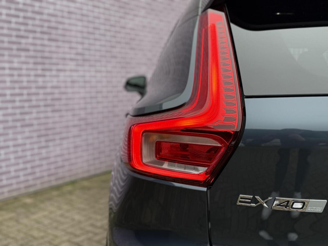 Volvo EX40 Single Motor Extended Range Plus Europa 82 kWh Europa | Harman/Kardon | Power Seats | BLIS | Adaptive Cruise Control | Stoelverwarming voor & achter | Stuurverwarming | Warmtepomp | Getint Glas |