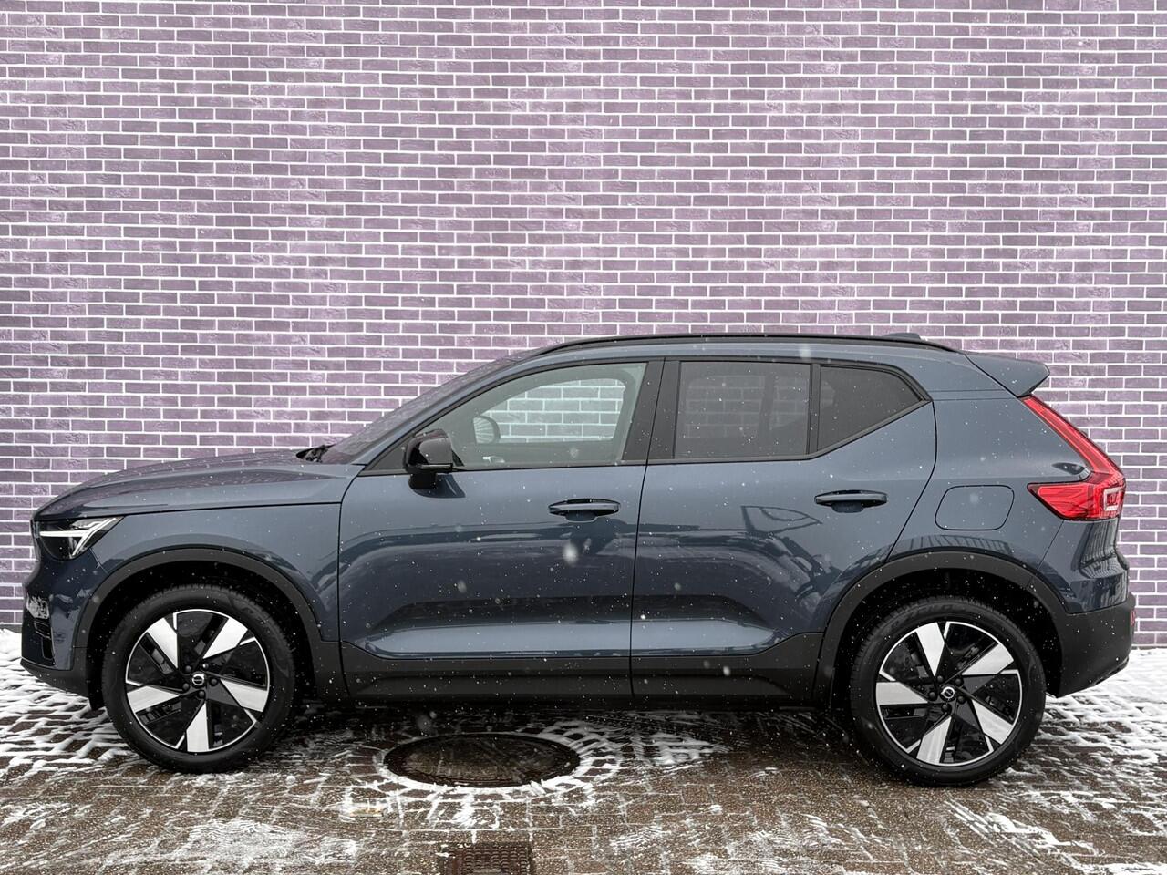 Volvo EX40 Single Motor Extended Range Plus 82 kWh | Europa | Stoel/stuur verwarming | Keyless entry/start | Memory | Harman/Kardon | Adaptief | Pilot Assist |