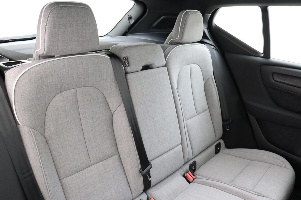 Volvo EX40 TWIN MOTOR PERFORMANCE ULTRA 82 kWh -PANO.DAK|HARMAN/KARDON|360°CAM|POWER-SEATS|TREKHAAK|LIGHTING|WOOL.BLEND|20"