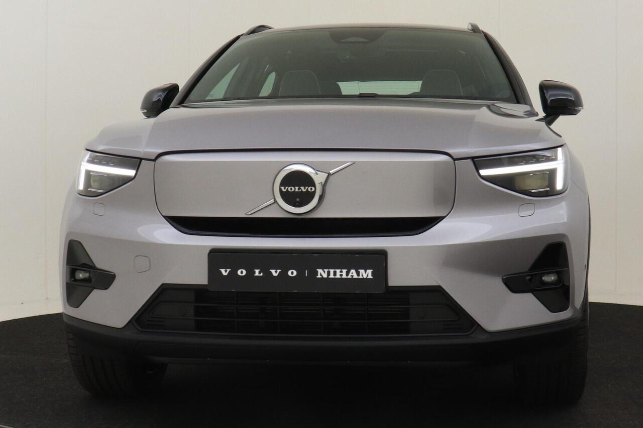 Volvo EX40 TWIN MOTOR PERFORMANCE ULTRA 82 kWh -PANO.DAK|HARMAN/KARDON|360°CAM|POWER-SEATS|TREKHAAK|LIGHTING|WOOL.BLEND|20"