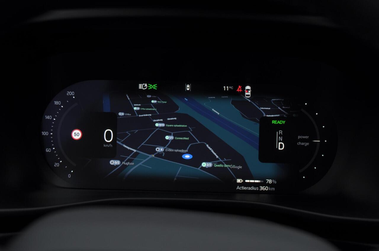 Volvo EX40 252PK Automaat Single Ext. Range Core Business / Driver Assist / Adaptieve cruise control / BLIS / Stoel - en stuurwielverwarming / Pakeersensoren met camera / Apple carplay /