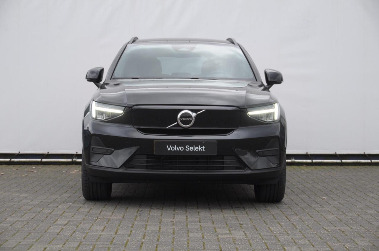 Volvo EX40 252PK Automaat Single Ext. Range Core Business / Driver Assist / Adaptieve cruise control / BLIS / Stoel - en stuurwielverwarming / Pakeersensoren met camera / Apple carplay /
