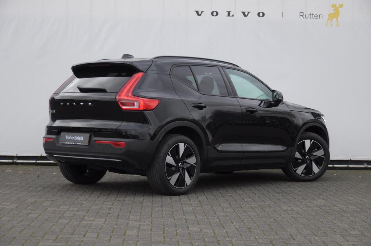 Volvo EX40 252PK Automaat Single Ext. Range Core Business / Driver Assist / Adaptieve cruise control / BLIS / Stoel - en stuurwielverwarming / Pakeersensoren met camera / Apple carplay /