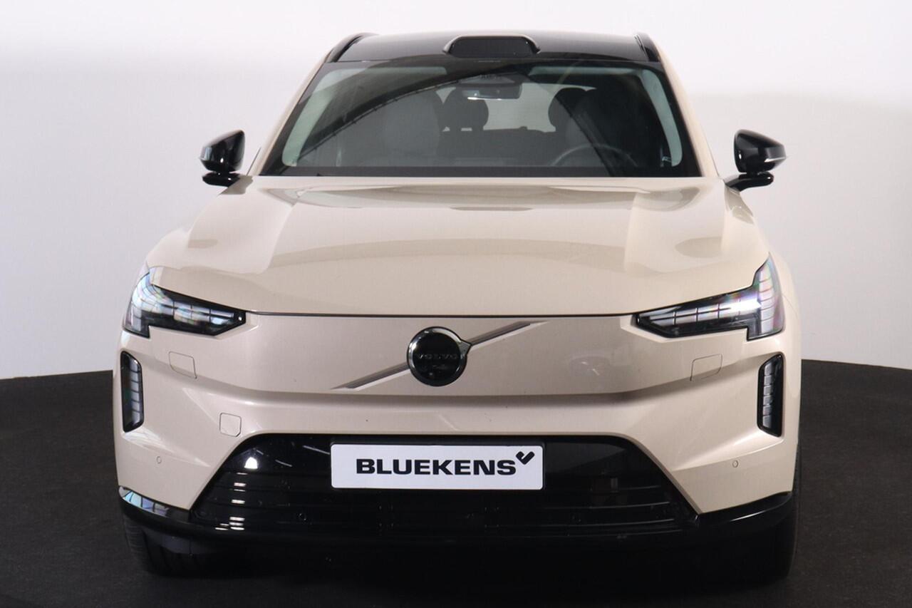 Volvo EX90 Twin Motor Performance Ultra 7p. 111 kWh - Luchtvering - Panoramadak - IntelliSafe Assist & Surround - 360º Camera - BOSE speakers - Verwarmde voorstoelen, stuur & achterbank - Parkeersensoren voor & achter - Head up display - Draadloze tel. lader - Extra
