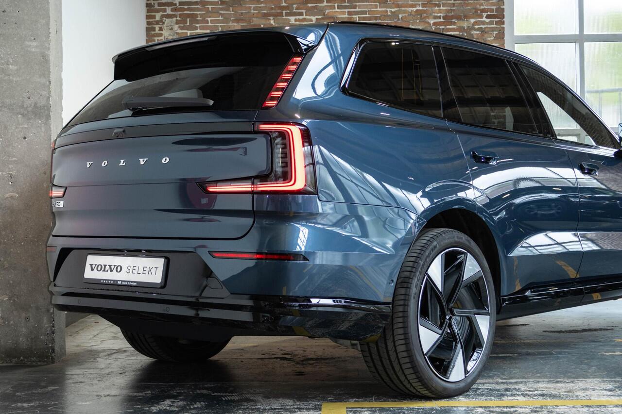 Volvo EX90 Twin Motor Performance Ultra 7p. 111 kWh | Bowers & Wilkins Premium Audio | 22" Lichtmetalen Velgen | Park Pilot Assist | Actieve Luchtvering | Stuurverwarming | Tailor Wool Blend bekleding | Google infotainment |