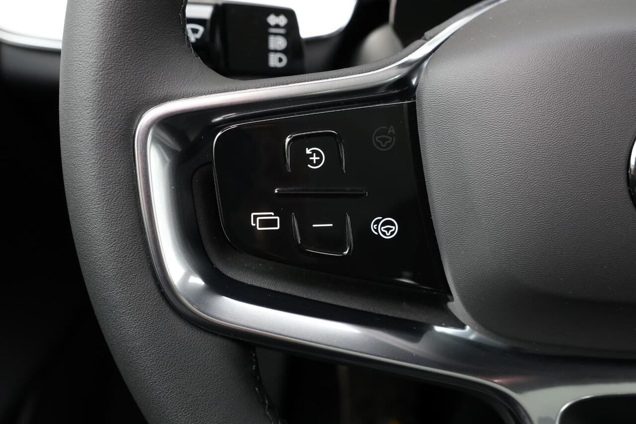 Volvo EX90 Twin Motor Performance Ultra 7p. 111 kWh - Luchtvering - Pilot Assist Pack - Panoramadak - IntelliSafe Assist & Surround - 360º Camera - Bowers & Wilkins audio - Verwarmde voorstoelen, stuur & achterbank - Parkeersensoren voor & achter - Head up display -