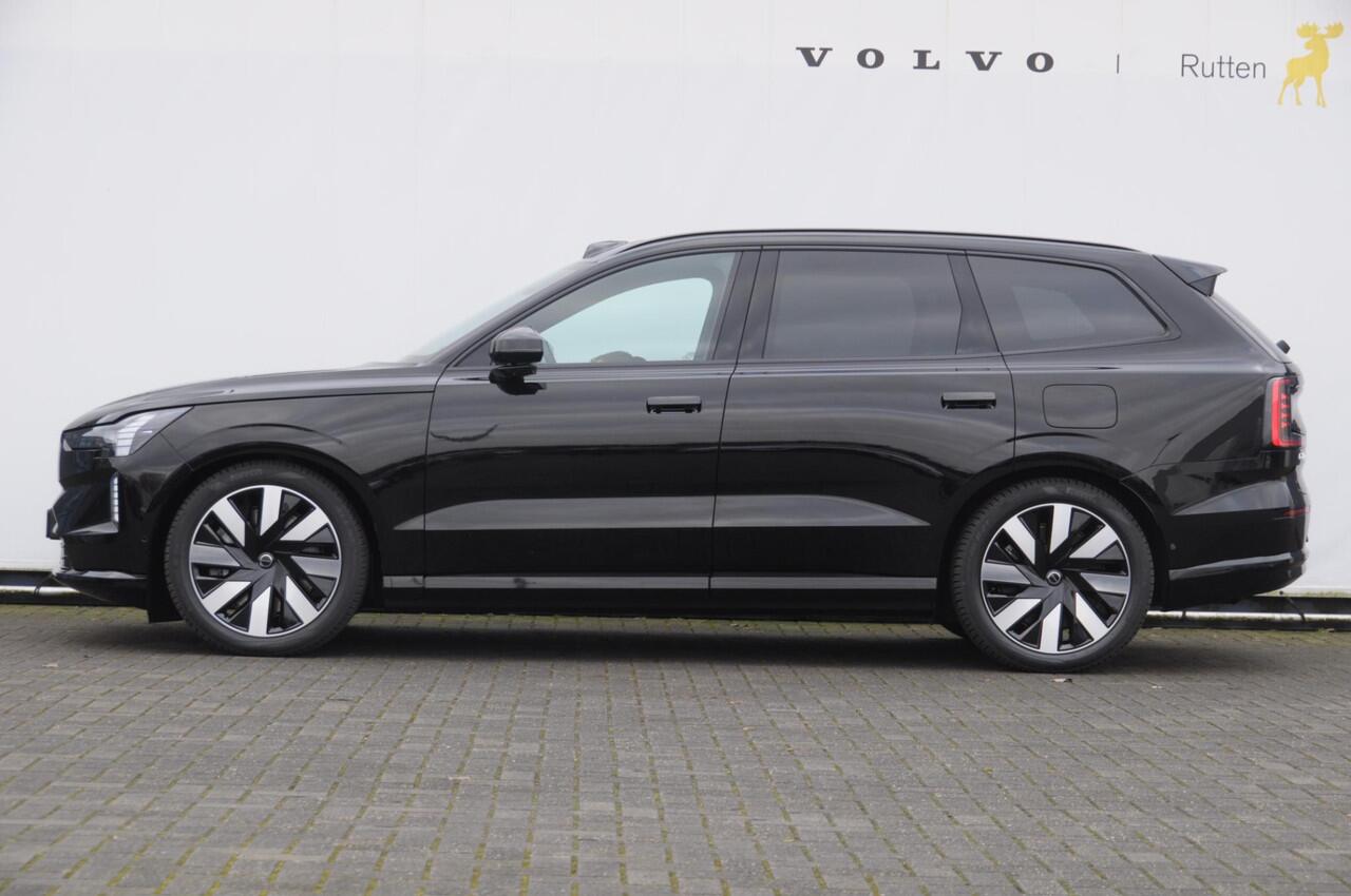 Volvo EX90 Twin Motor Ultra / Panoramadak / Luchtvering (Verlaagd) / Head-up display / Stoelverwarming en stuurwielverwarming / Massagestoelen / Memory seats / Adaptive cruise control / 360 Camera / elektrische achterklep / Zwarte logo's.