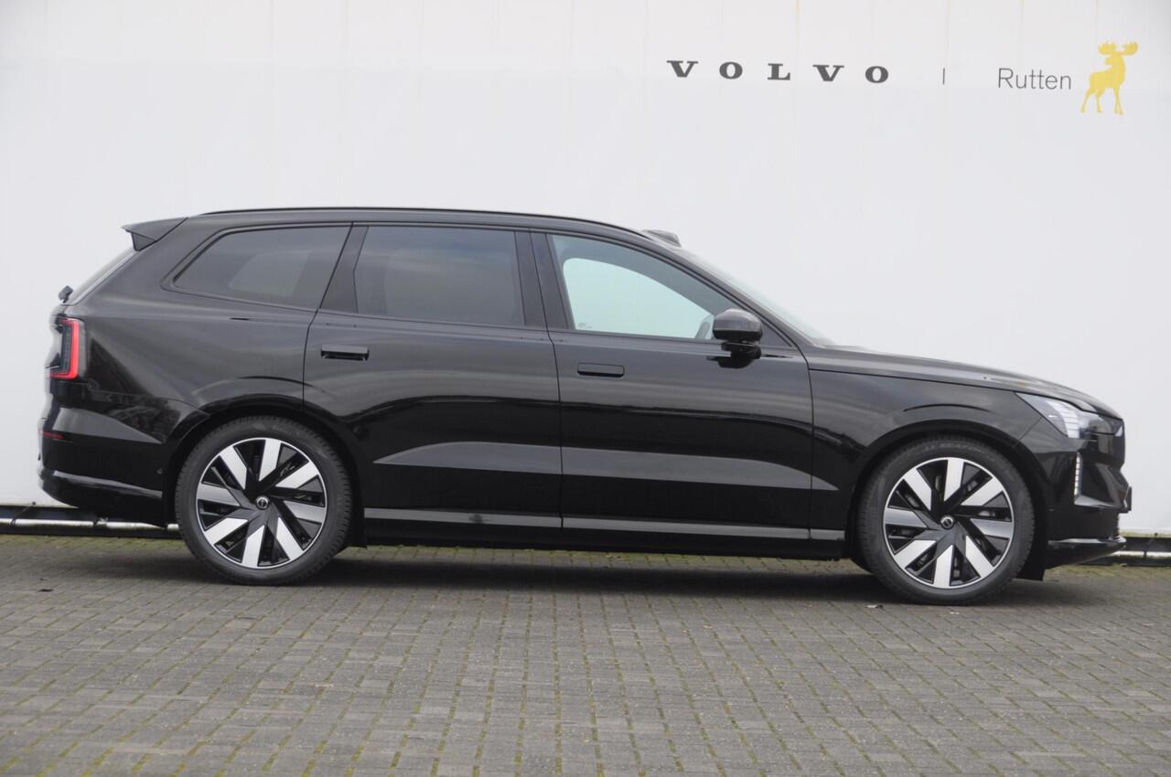 Volvo EX90 Twin Motor Ultra / Panoramadak / Luchtvering (Verlaagd) / Head-up display / Stoelverwarming en stuurwielverwarming / Massagestoelen / Memory seats / Adaptive cruise control / 360 Camera / elektrische achterklep / Zwarte logo's.