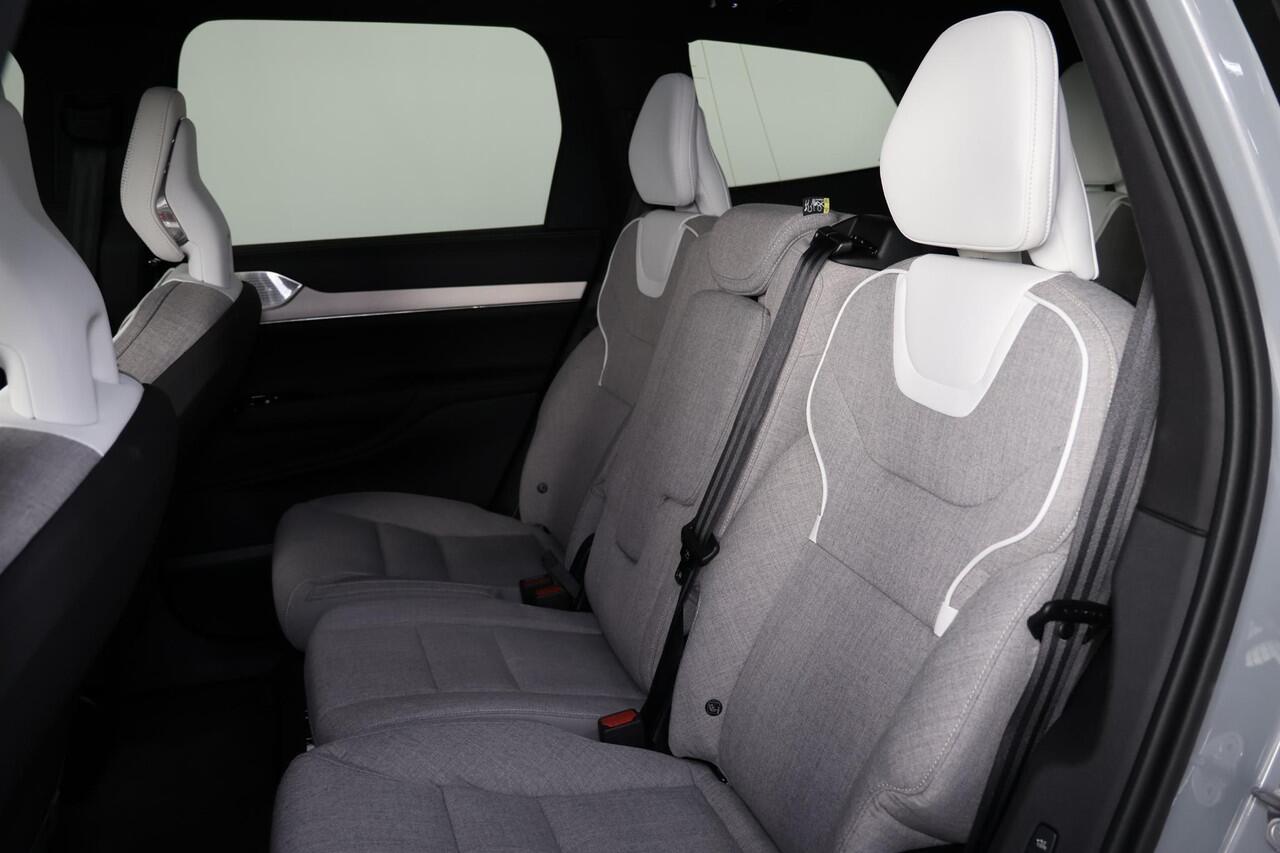 Volvo EX90 Twin Motor Ultra 7p. 111 kWh - Luchtvering - Pilot Assist Pack - Panoramadak - IntelliSafe Assist & Surround - 360º Camera - Bowers & Wilkins audio - Verwarmde voorstoelen, stuur & achterbank - Parkeersensoren voor & achter - Head up display - 22' LMV