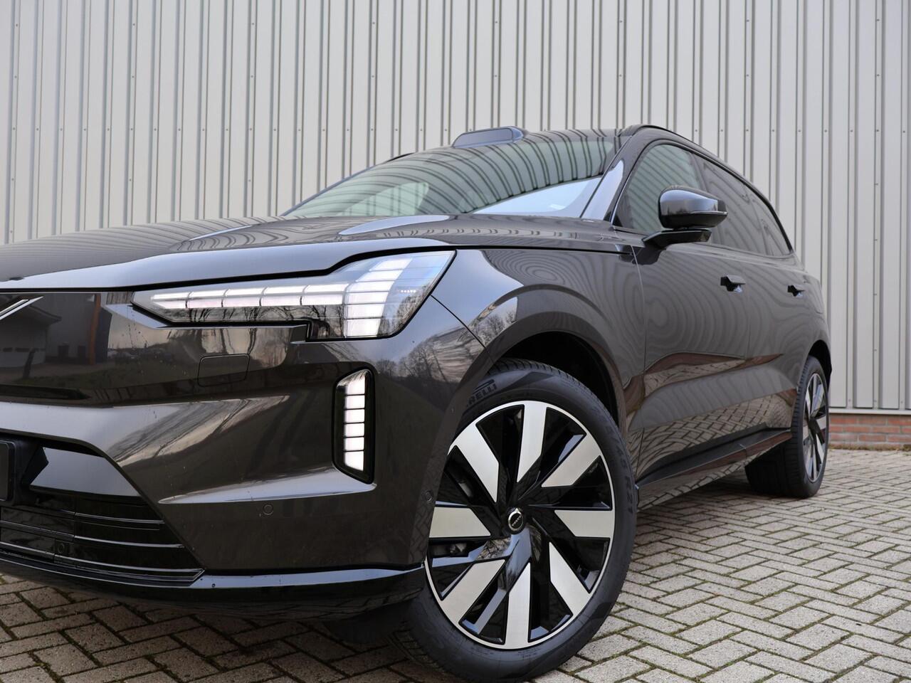 Volvo EX90 Twin Motor Performance Ultra 7p. 111 kWh