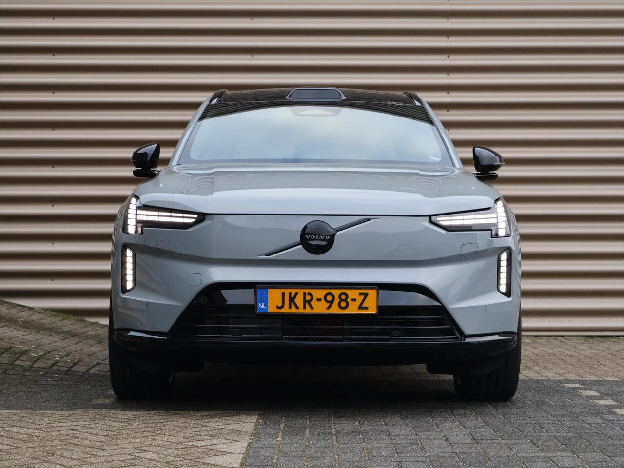 Volvo EX90 Twin Motor Performance Ultra 7p. 111 kWh | Black Edition | Full option | Luchtvering | Bowers & Wilkins