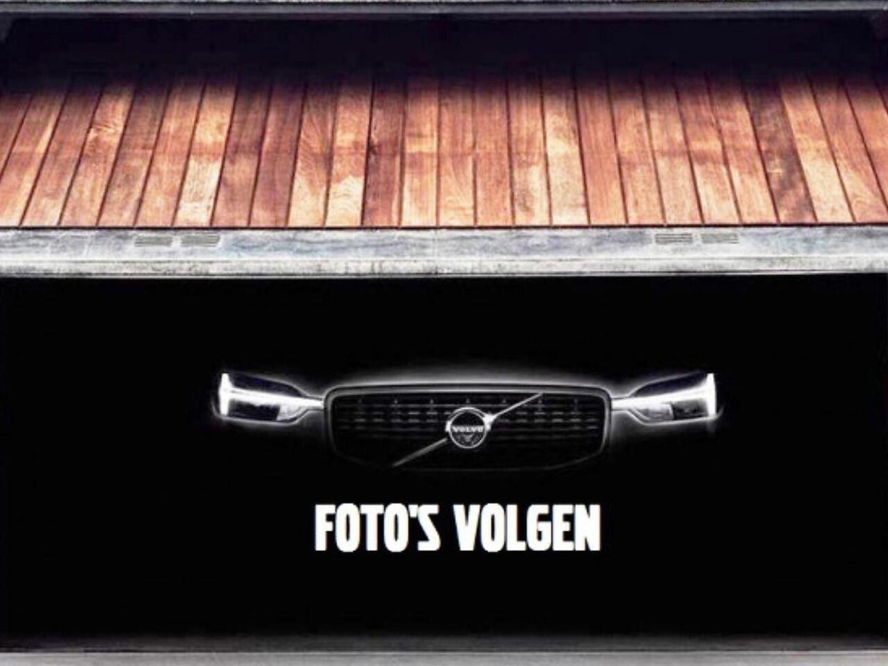 Volvo EX90 Twin Motor Performance Plus 7p. 111 kWh | Luchtvering | Bowers & Wilkins audio | Trekhaak | Pilot Assist |