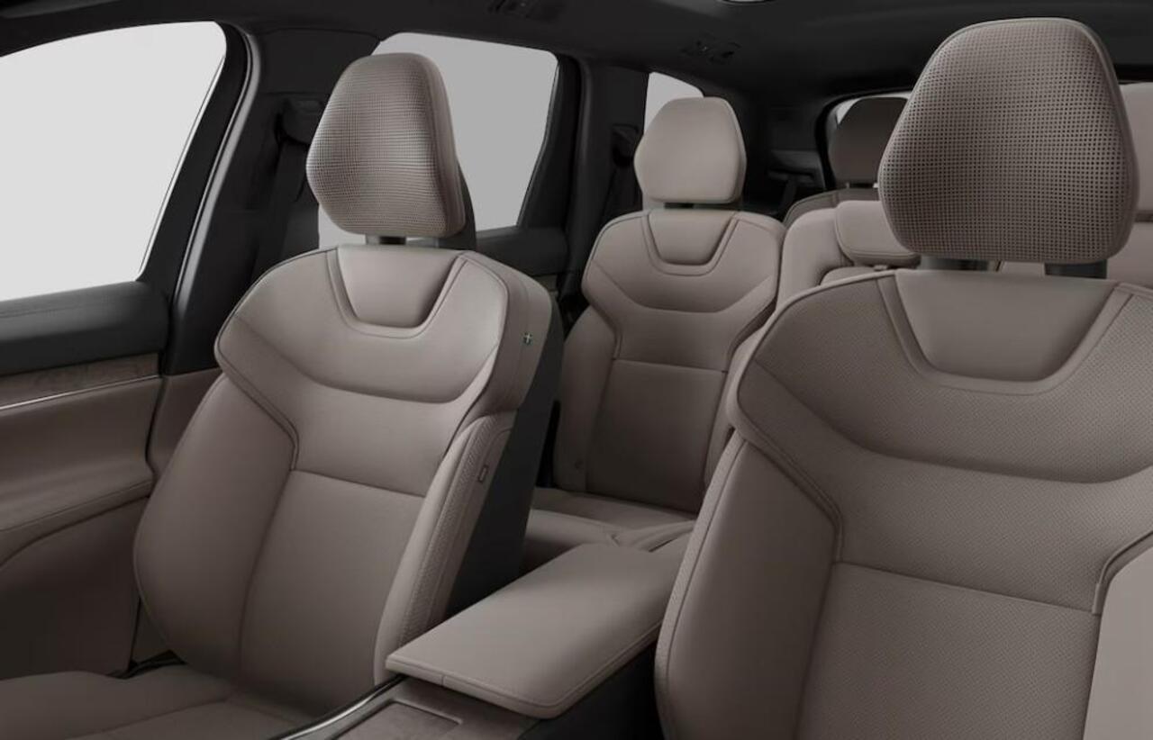 Volvo EX90 Twin Motor Ultra 335KW | 800V | Bowers & Wilkins | 22" Y-Spaaks | Pilot Pack | Climate Pack | Donker Glas |