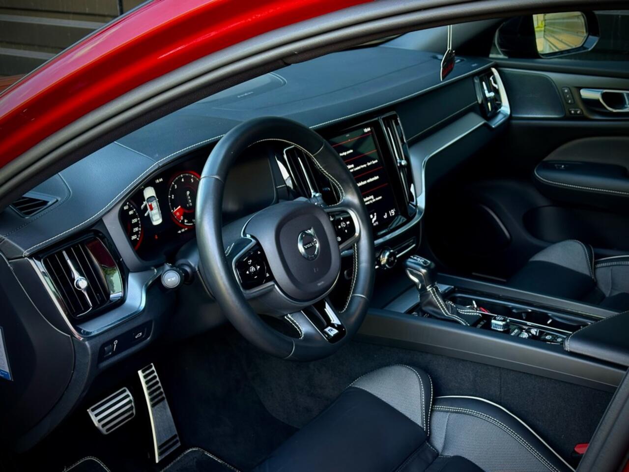 Volvo S60 2.0 T5 R DESIGN PANO|HUD|HK|PILOTASS|BLINDSPOT VOL!