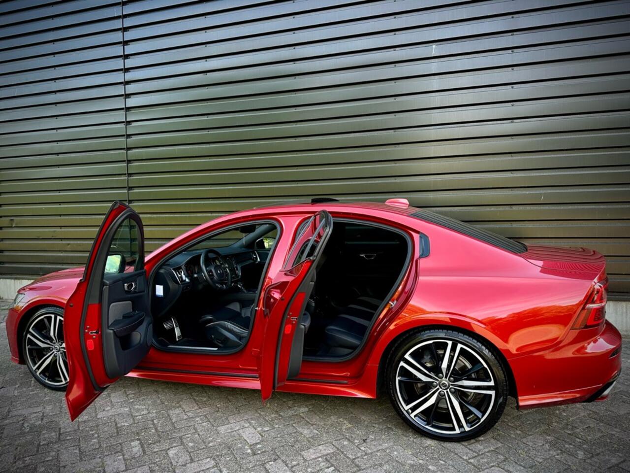 Volvo S60 2.0 T5 R DESIGN PANO|HUD|HK|PILOTASS|BLINDSPOT VOL!