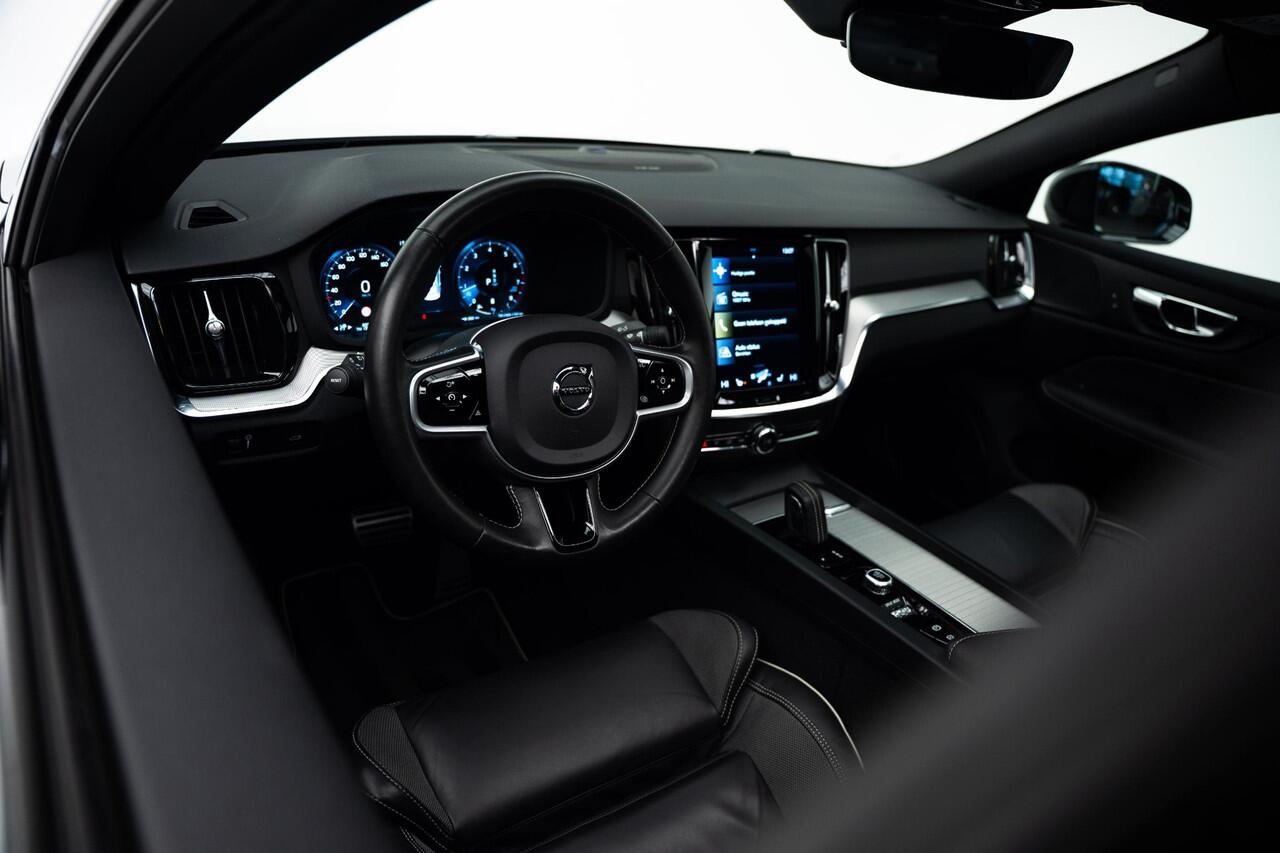 Volvo S60 2.0 B4 R-Design |Pano|H&K|Heico Tuning|Dodehoek|Stuur/Stoelverwarming|