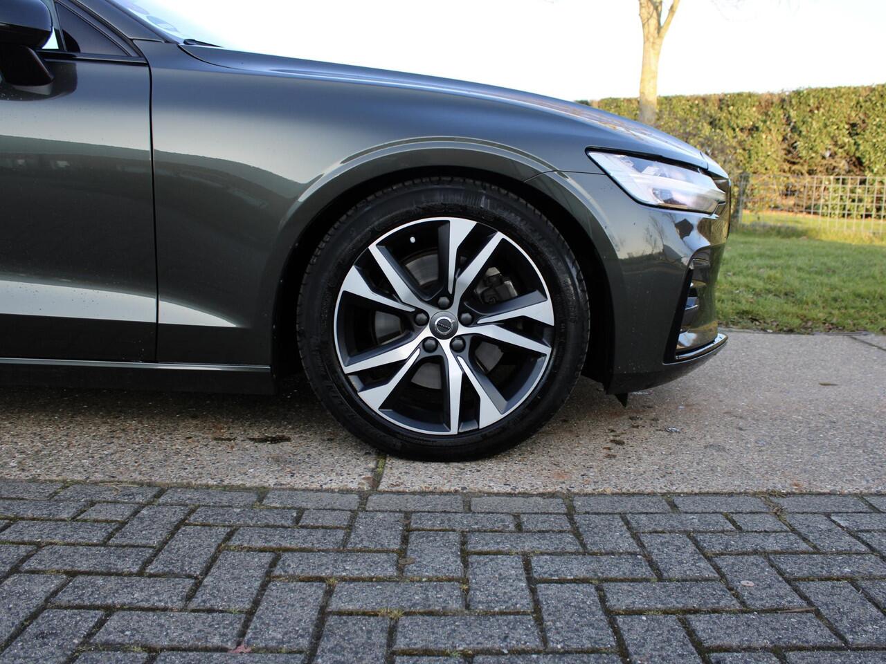 Volvo S60 2.0 B3 R-Design 18" ACC LED