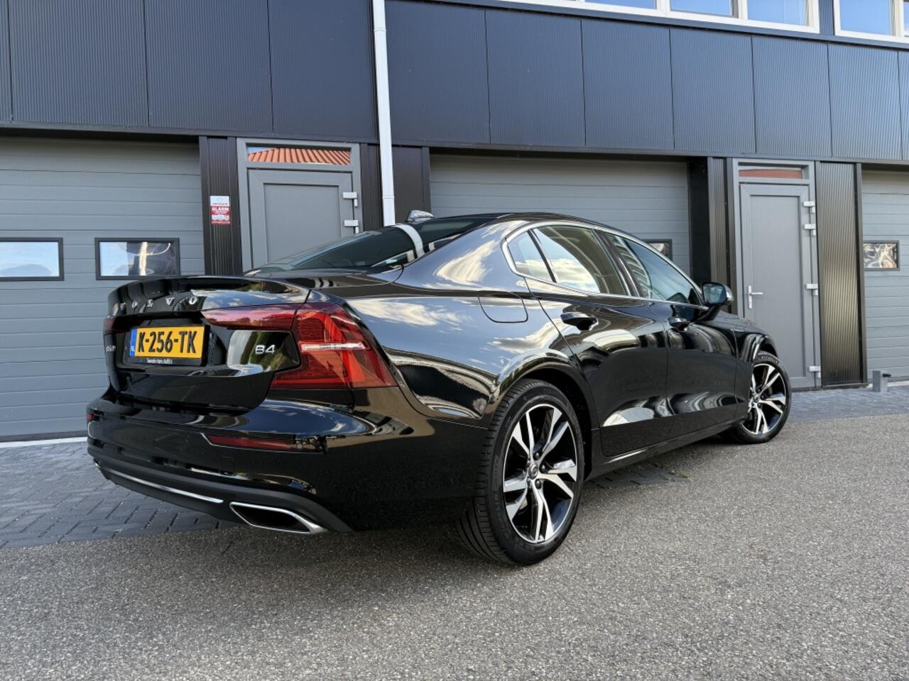 Volvo S60 2.0 B4 Inscription Stoel, Stuur- én Voorruitverw, Keyless, Cam
