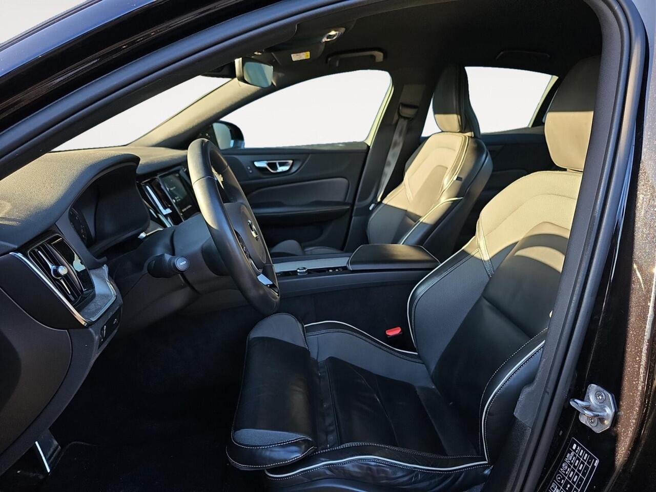 Volvo S60 2.0 B3 R-Design | Lederen bekleding | Stuur- en stoel verwarming | Memory stoelen |