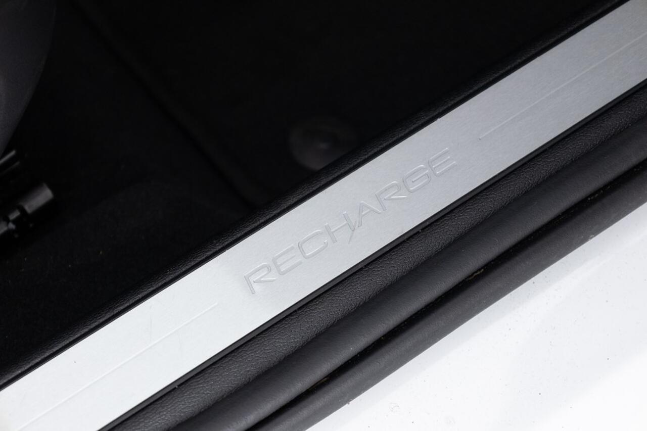 Volvo S60 Recharge T6 AWD Plus Dark | LEDER | Full LED | CAMERA