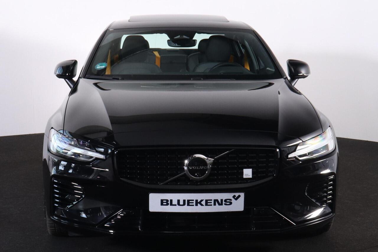 Volvo S60 T8 AWD Polestar Engineered - LONG RANGE - Panorama/schuifdak - IntelliSafe Assist & Surround - Bowers & Wilkins audio - 360º Camera - Verwarmde voorstoelen, stuur & achterbank - Parkeersensoren voor & achter - Elektr. bedienb. voorstoelen met geheugen - H