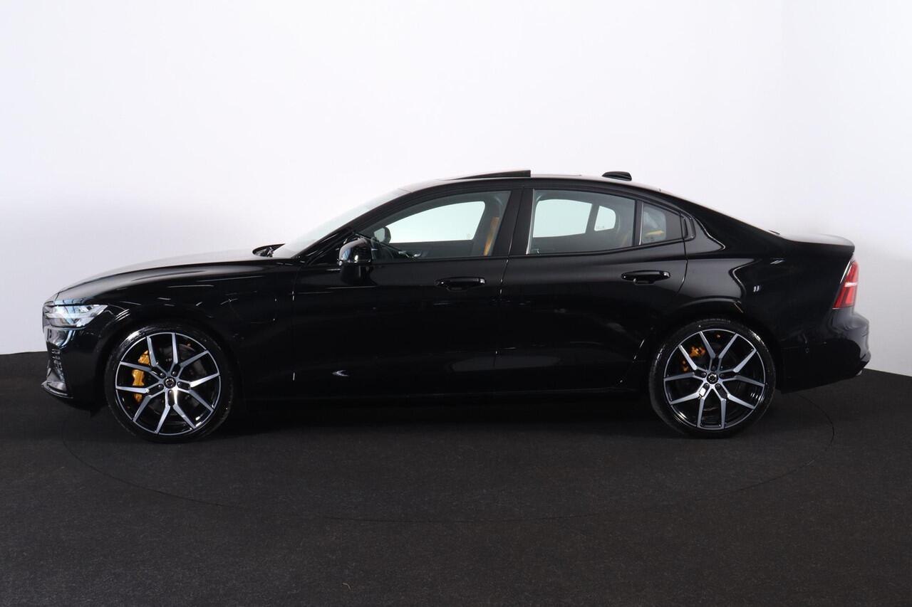 Volvo S60 T8 AWD Polestar Engineered - LONG RANGE - Panorama/schuifdak - IntelliSafe Assist & Surround - Bowers & Wilkins audio - 360º Camera - Verwarmde voorstoelen, stuur & achterbank - Parkeersensoren voor & achter - Elektr. bedienb. voorstoelen met geheugen - H