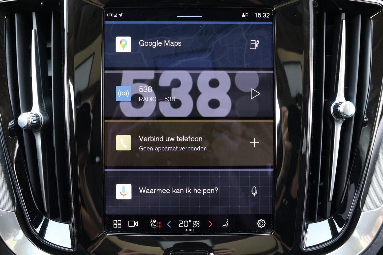 Volvo S60 Recharge T6 AWD Ultimate Bright - LONG RANGE - Panorama/schuifdak - IntelliSafe Assist & Surround - 360º Camera - Adaptieve LED koplampen - Verwarmde voorstoelen, stuur & achterbank - Parkeersensoren voor & achter - Elektr. bedienb. voorstoelen met geheug