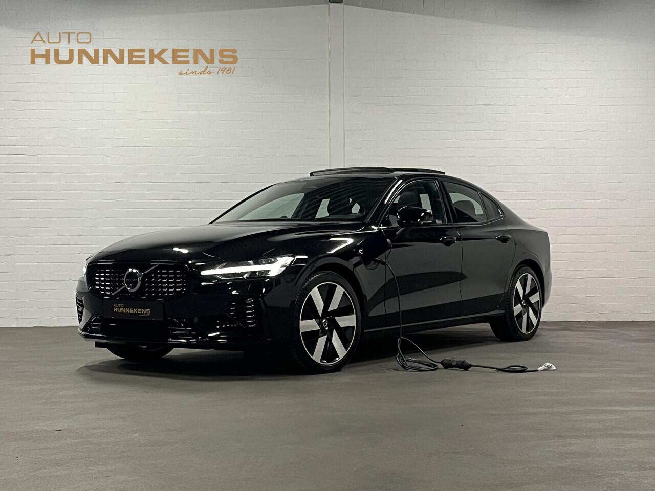 Volvo S60 2.0 Recharge T8 AWD Ultimate Dark *455 PK* | Massage | Open dak | Bowers & Wilkins | Adapt. cruise | Stoelventilatie & Stoelverwarming | Head-up