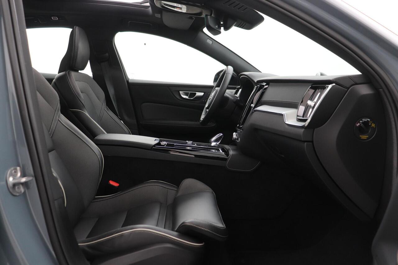 Volvo S60 T8 Recharge Ultimate Dark | Bowers&Wilkins | Head-Up | Panoramadak | 360° Camera | BLIS