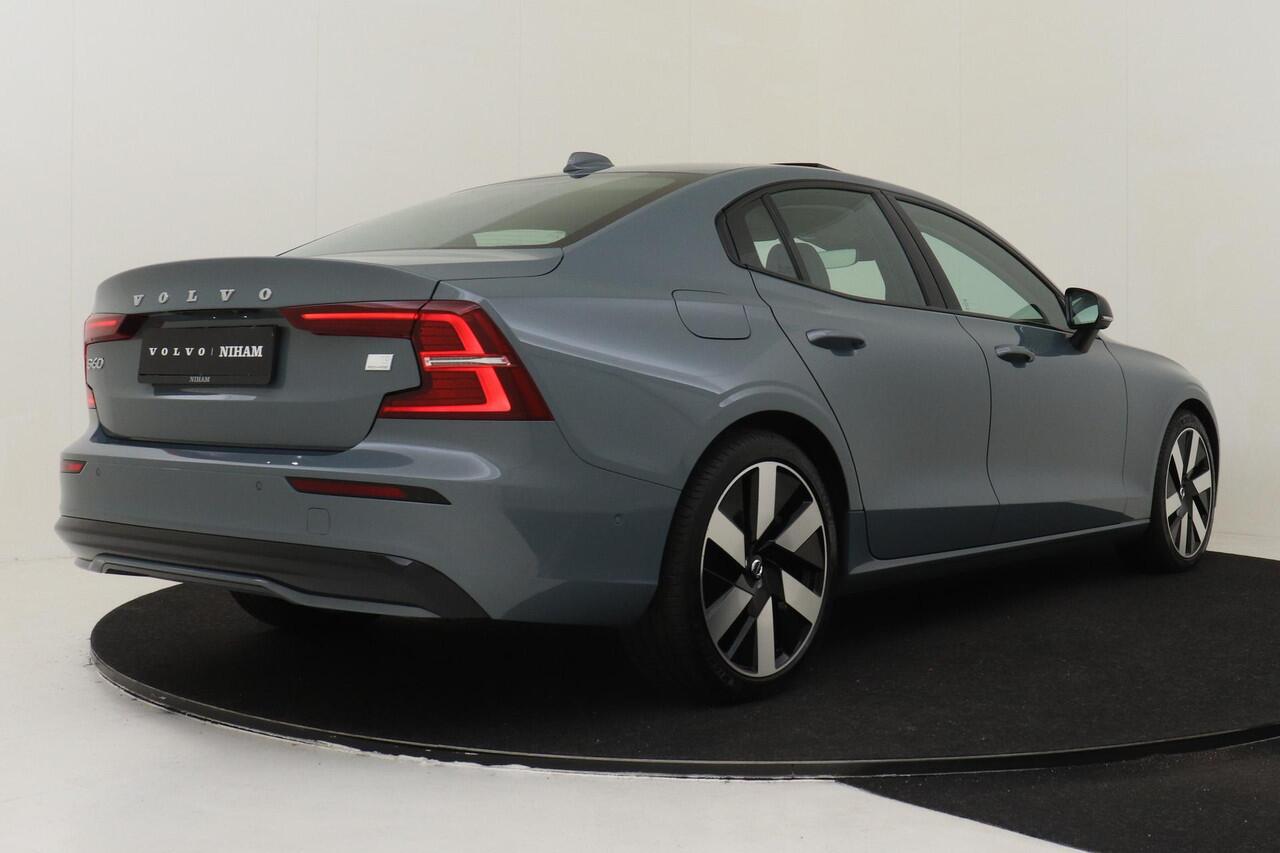 Volvo S60 RECHARGE T8 AWD ULTIMATE DARK *FULL OPTIONS!* -PANO.DAK|BOWERS&WILKINS|GEVENT.LEDER+MASSAGE|360°CAM|HEAD-UP DISP.|19"