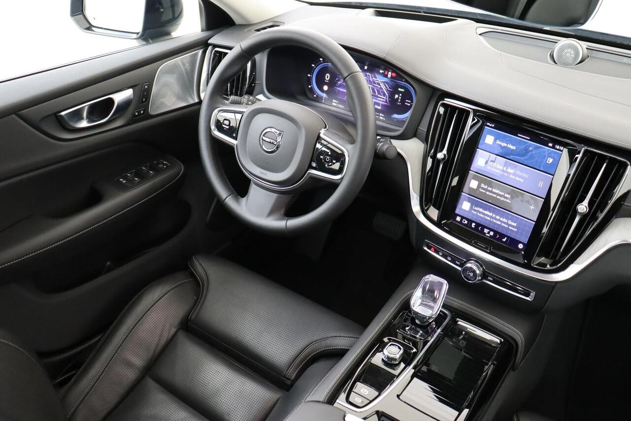 Volvo S60 RECHARGE T8 AWD ULTIMATE DARK *FULL OPTIONS!* -PANO.DAK|BOWERS&WILKINS|GEVENT.LEDER+MASSAGE|360°CAM|HEAD-UP DISP.|19"