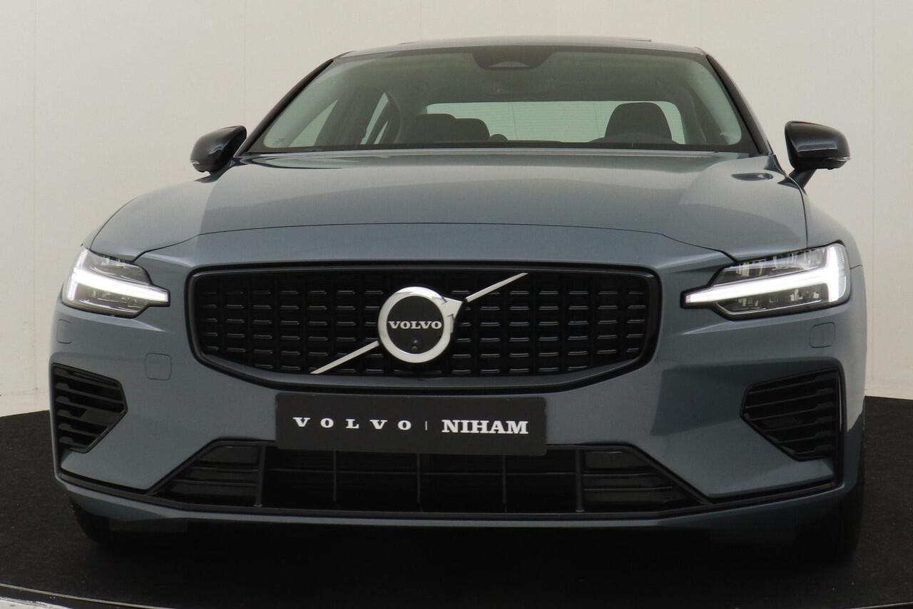 Volvo S60 RECHARGE T8 AWD ULTIMATE DARK *FULL OPTIONS!* -PANO.DAK|BOWERS&WILKINS|GEVENT.LEDER+MASSAGE|360°CAM|HEAD-UP DISP.|19"