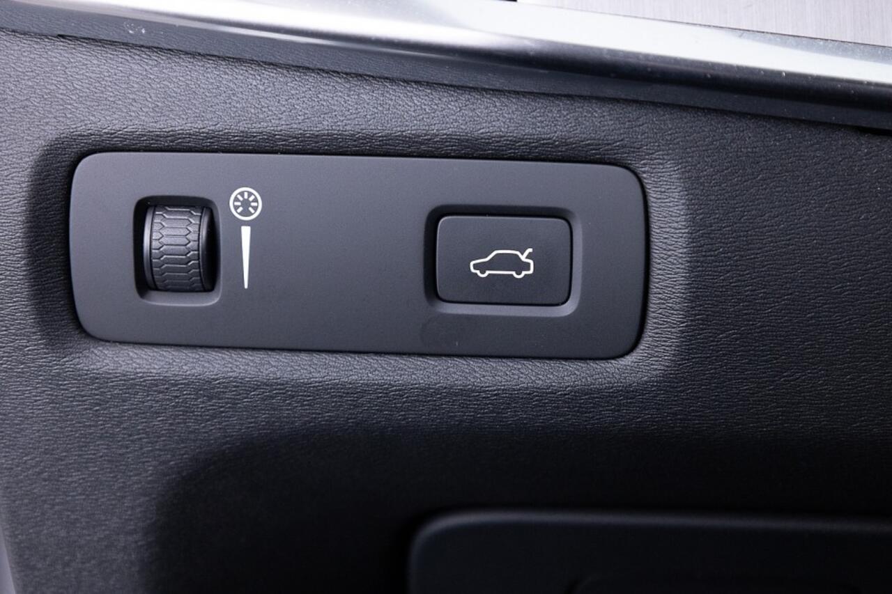 Volvo S90 2.0 D3 Momentum | LEDER ? 1e Eigenaar